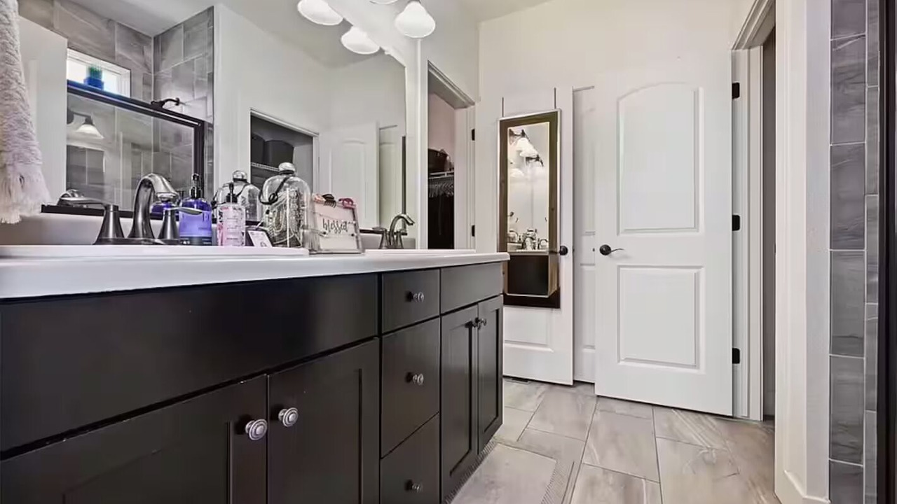 Photo of Bathroom in Aurora