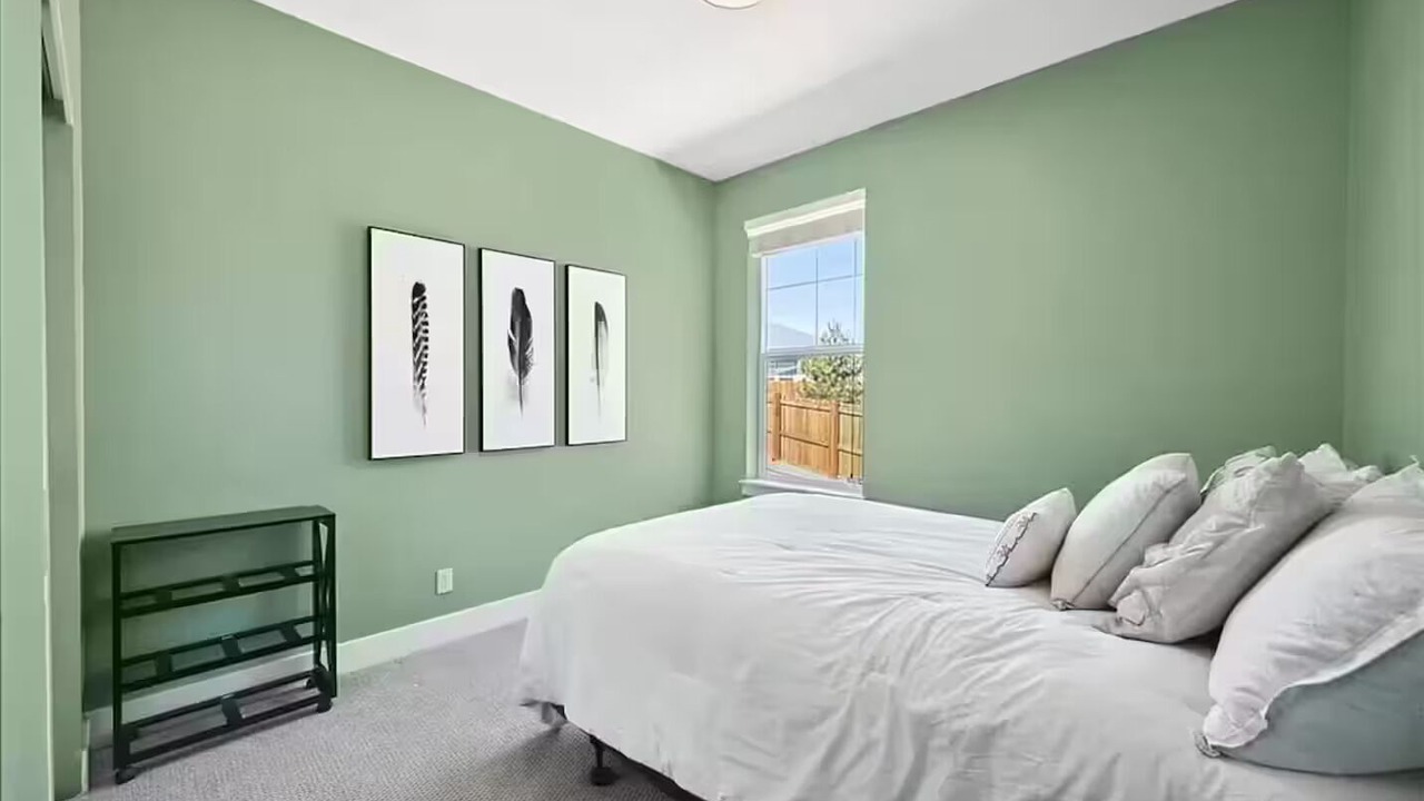 Photo of Bedroom in Aurora