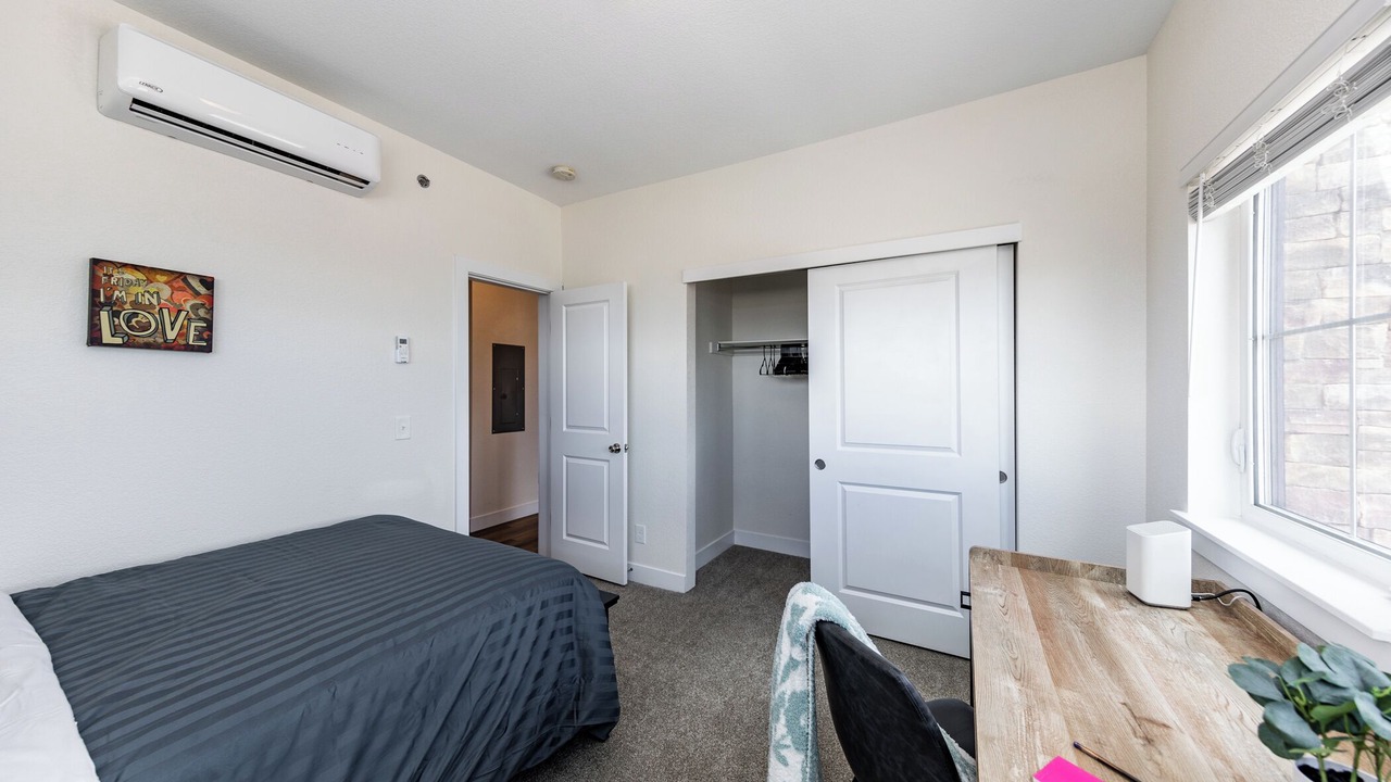 Photo of Bedroom in Mountain Shadows