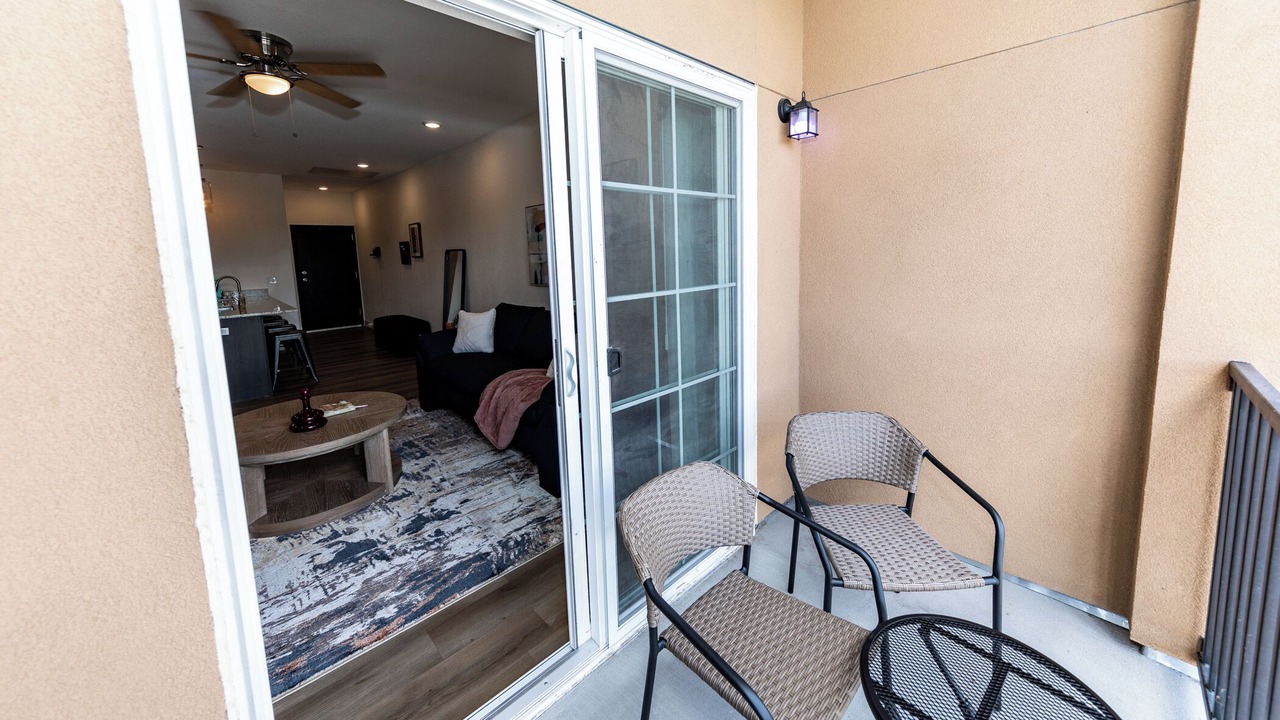 Photo of Patio Balcony in Mountain Shadows