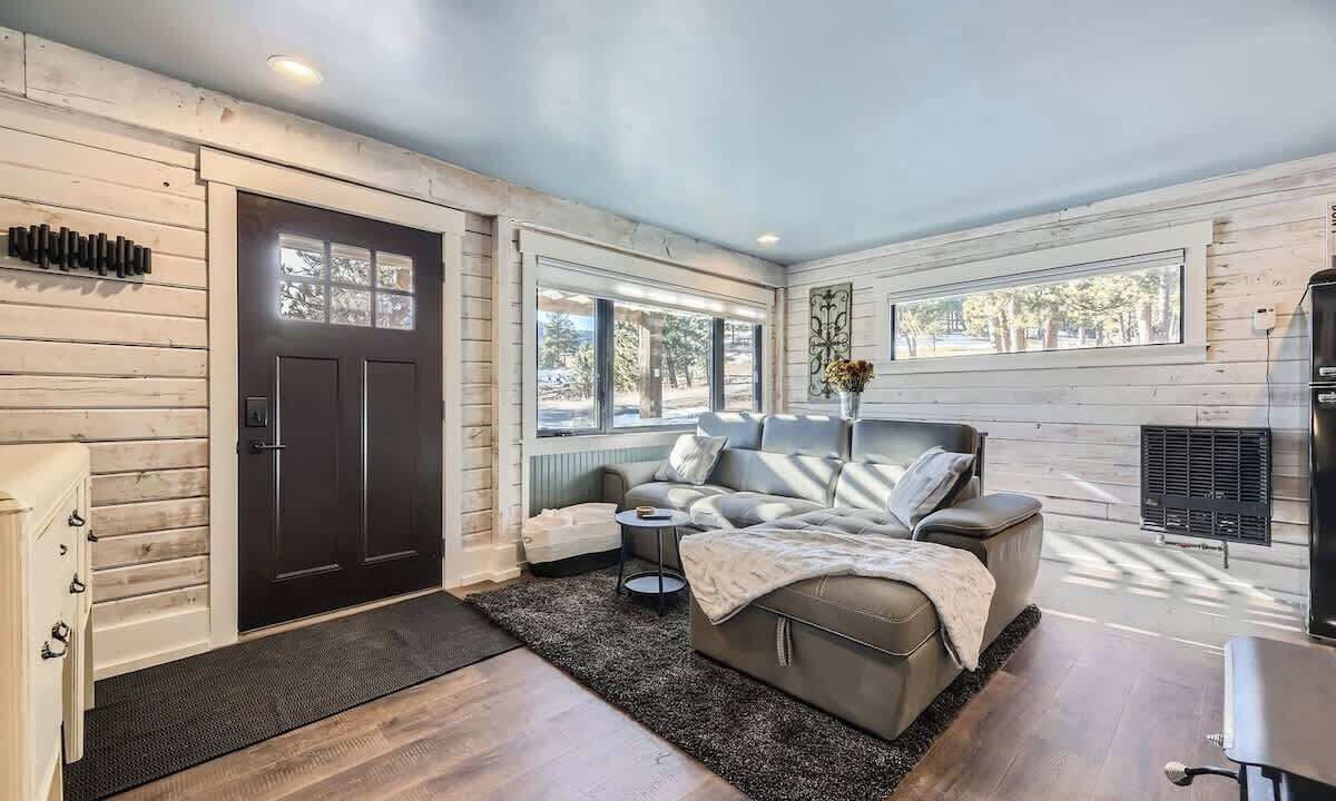 Photo of Livingroom in Morrison