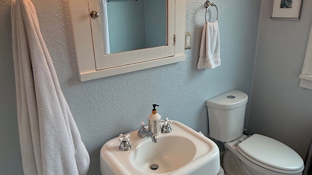 Photo of Bathroom in West Colfax