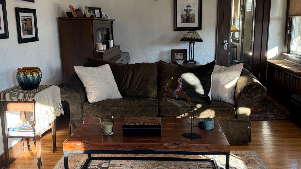 Photo of Livingroom in West Colfax