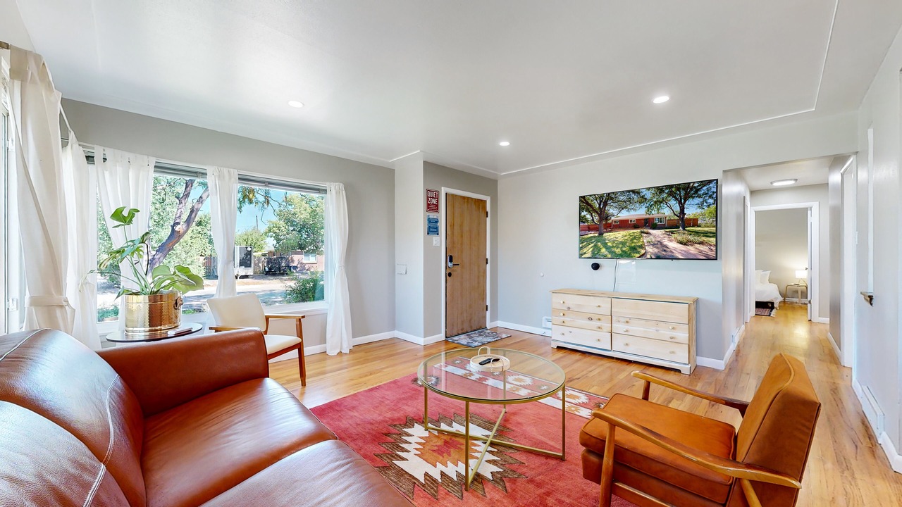 Photo of Livingroom in Arvada Plaza Area