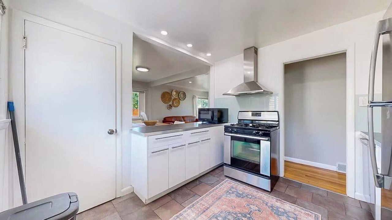 Photo of Kitchen in Arvada Plaza Area