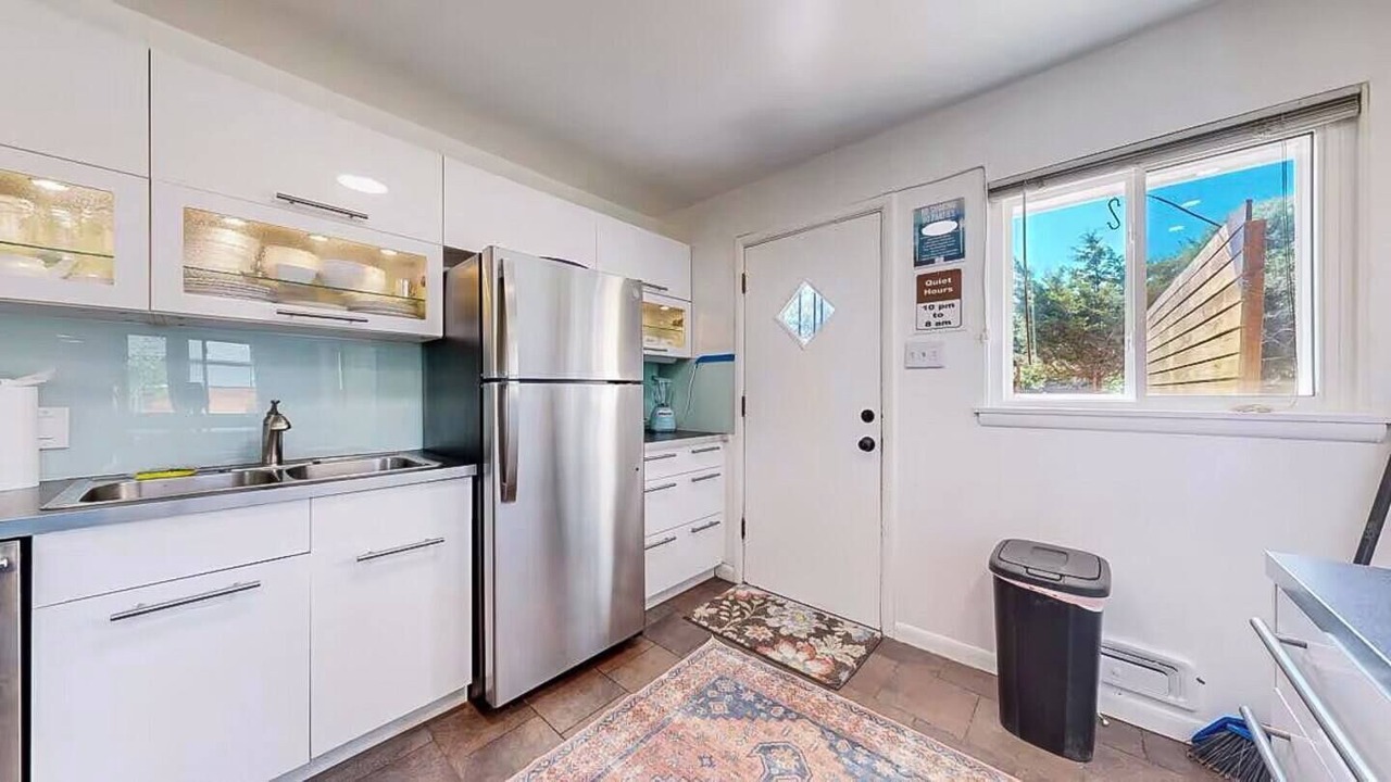 Photo of Kitchen in Arvada Plaza Area