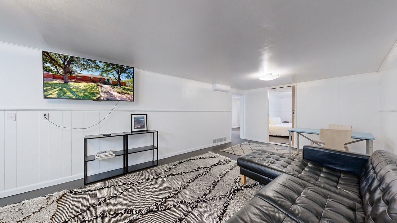 Photo of Livingroom in Arvada Plaza Area