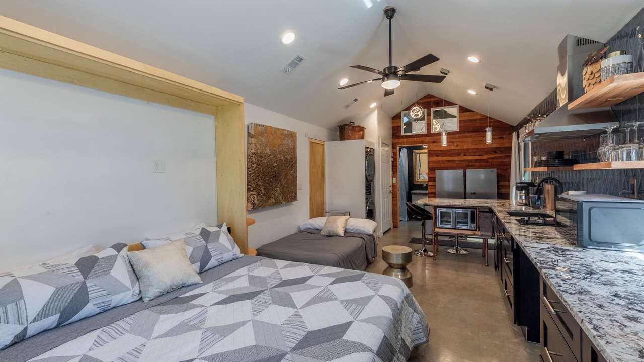 Photo of Bedroom in Washington Virginia Vale
