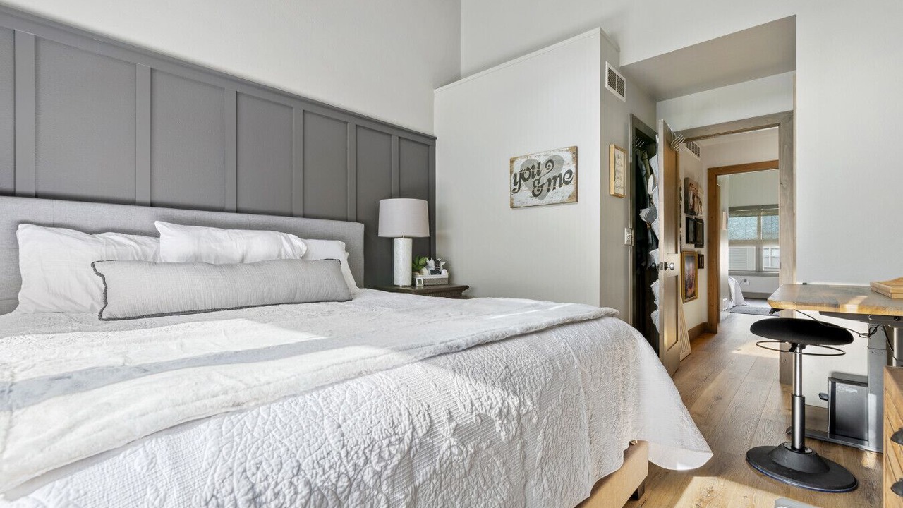 Photo of Bedroom in Edwards