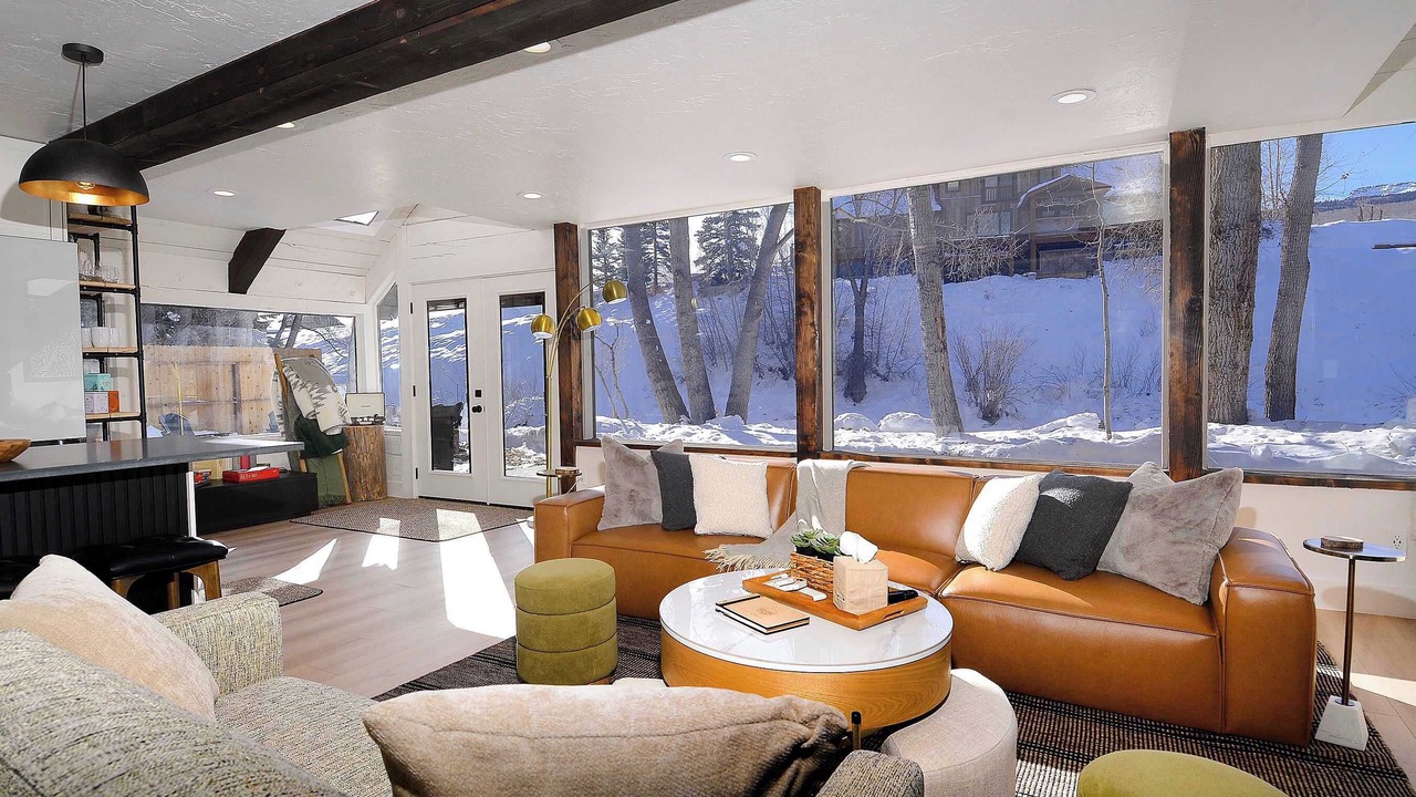 Photo of Livingroom in Crested Butte South