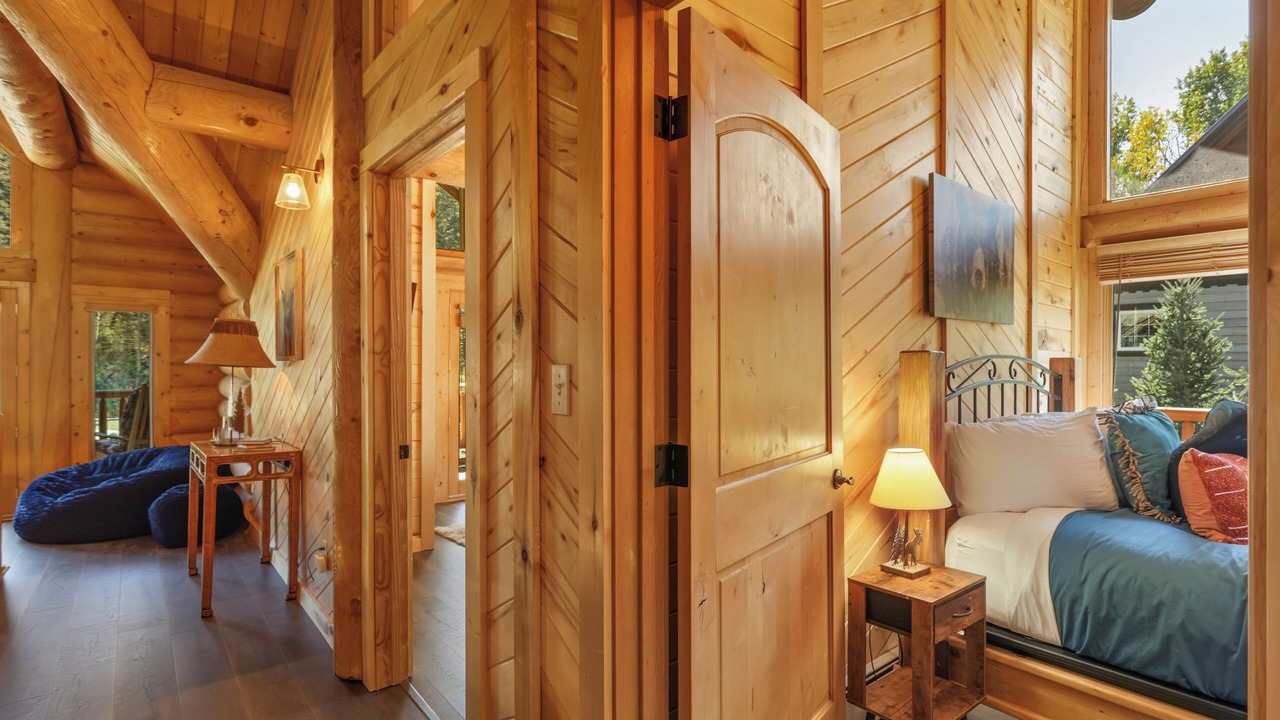 Photo of Bedroom in San Juan River Village