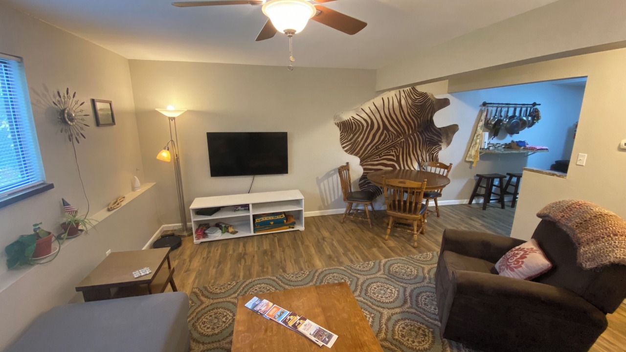 Photo of Livingroom in Golden