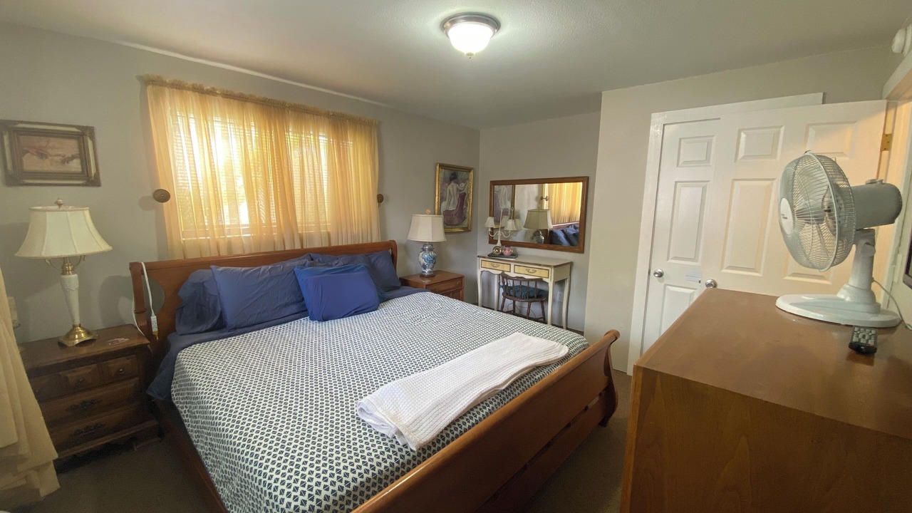 Photo of Bedroom in Golden