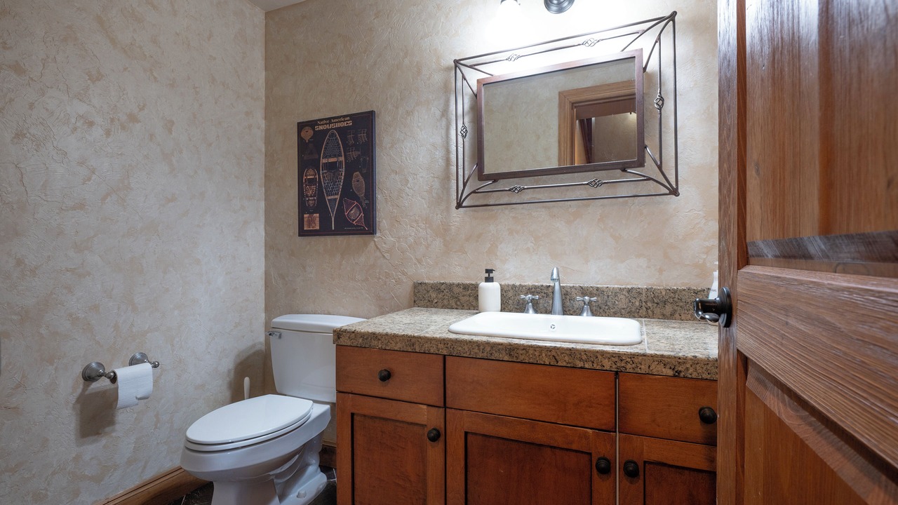 Photo of Bathroom in Pine
