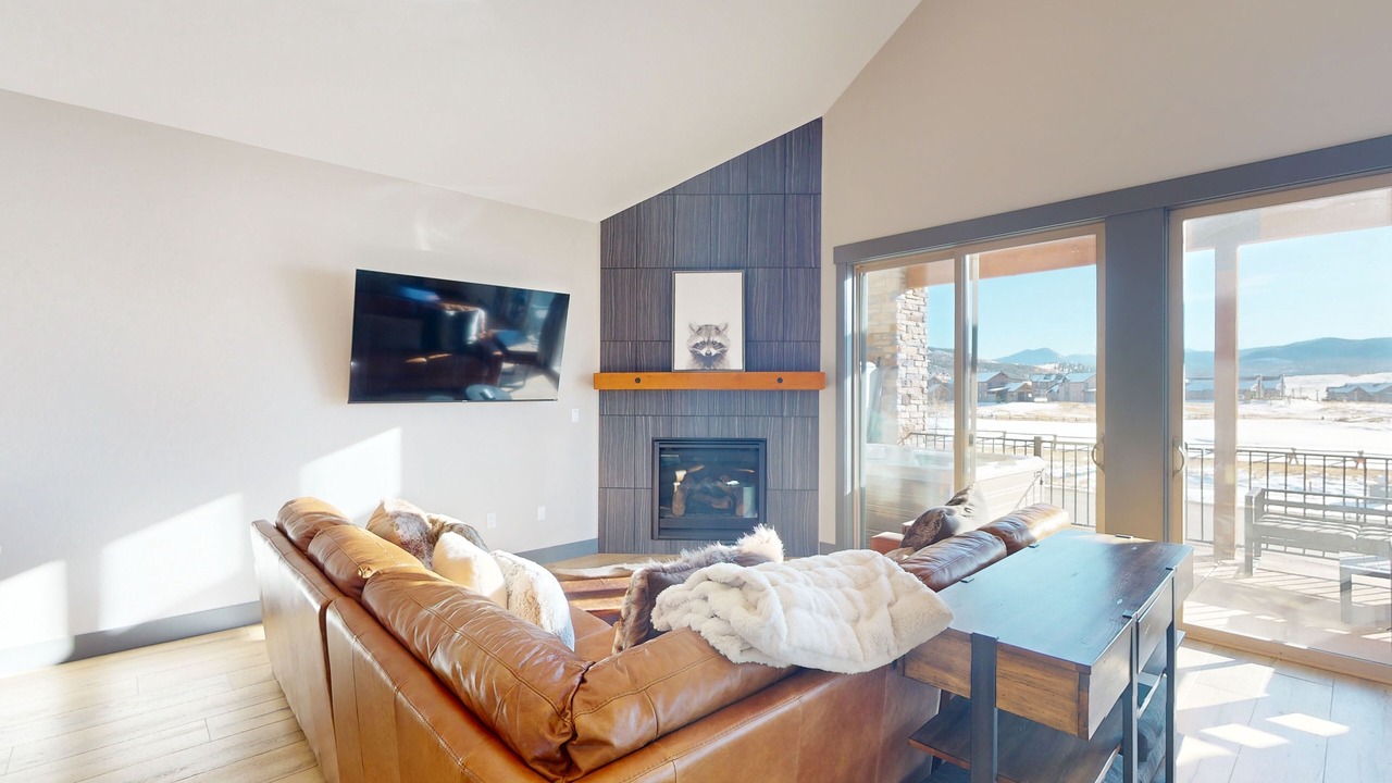 Photo of Livingroom in Grand Elk Ranch