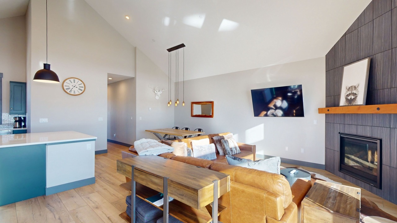 Photo of Livingroom in Grand Elk Ranch