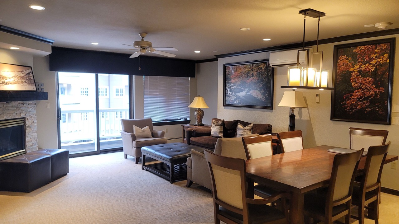 Photo of Livingroom in Highlands Townhomes