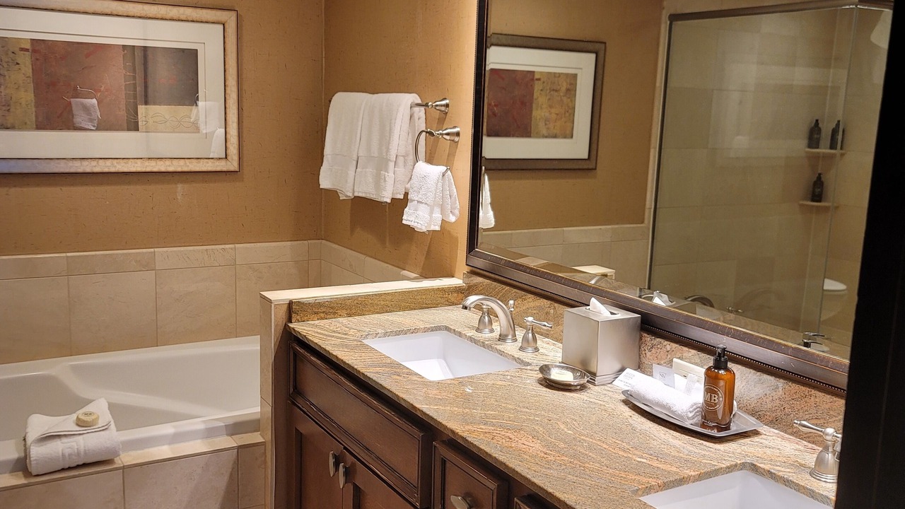 Photo of Bathroom in Highlands Townhomes