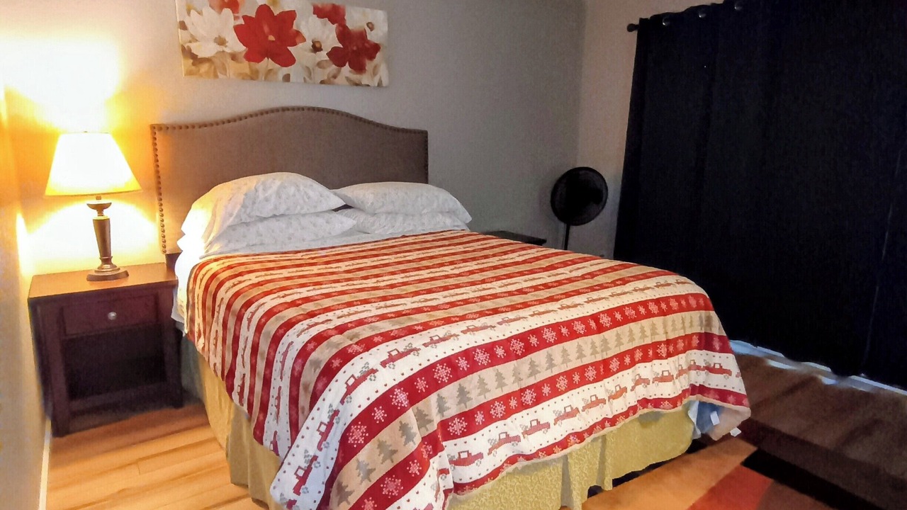 Photo of Bedroom in Gleneagle
