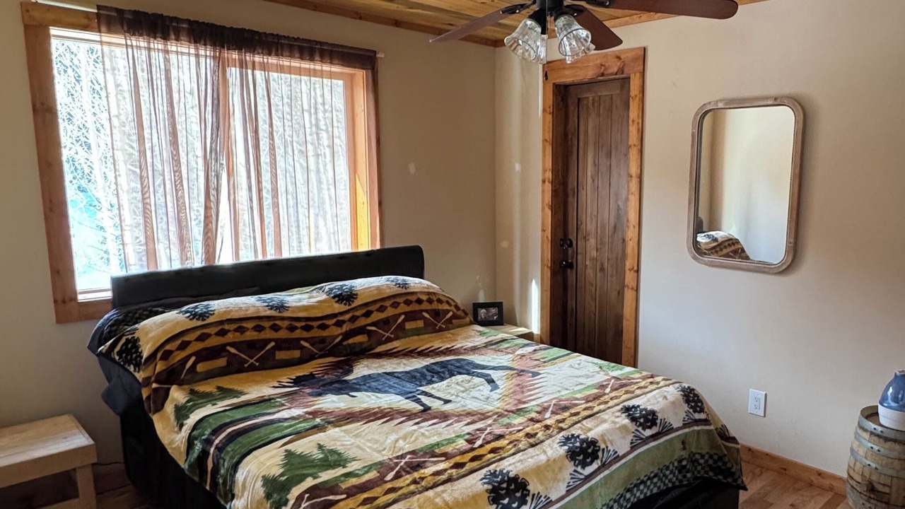 Photo of Bedroom in Alma