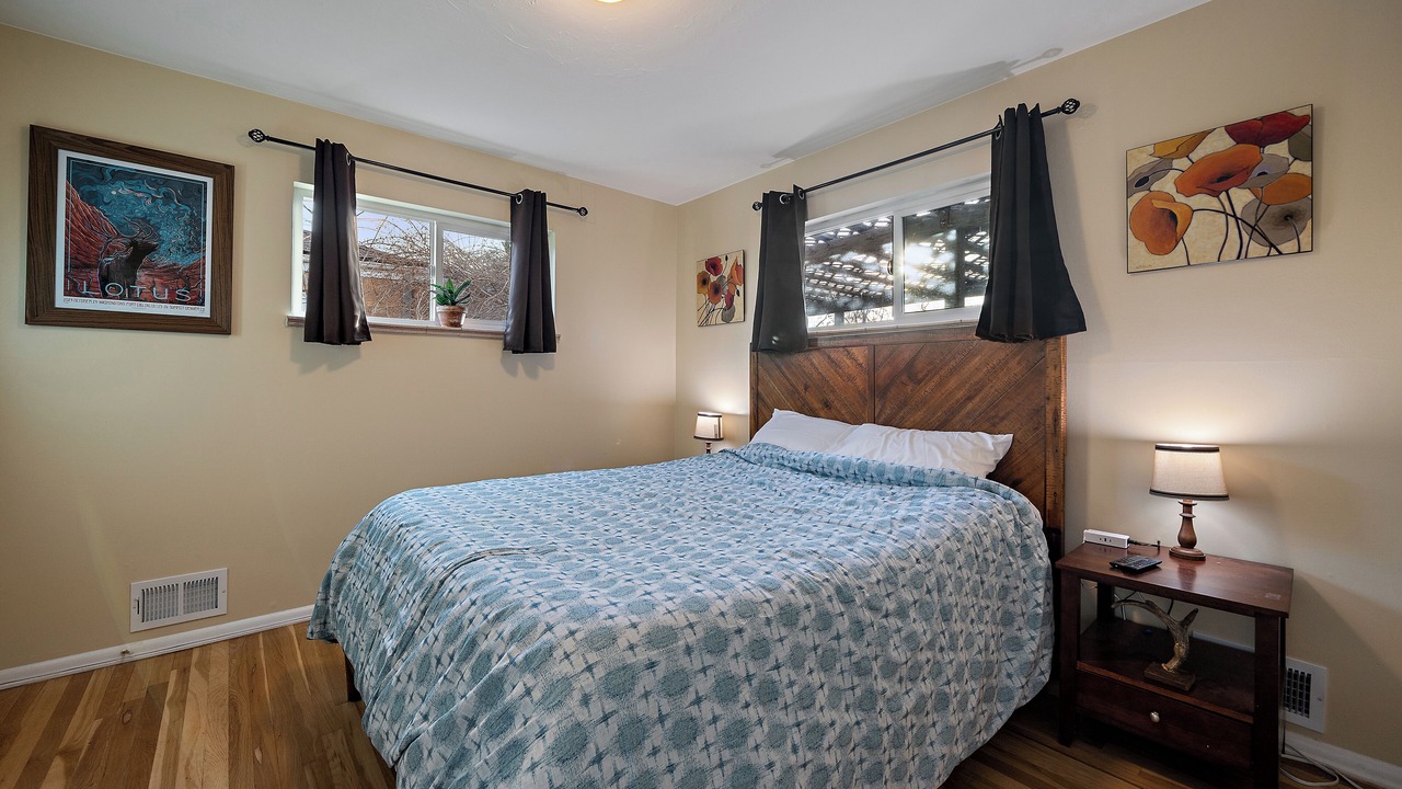 Photo of Bedroom in Mar Lee