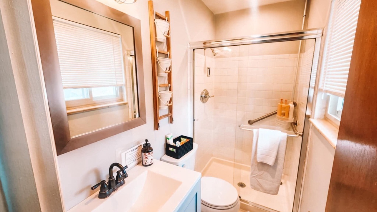 Photo of Bathroom in Security-Widefield