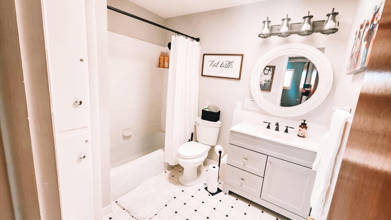 Photo of Bathroom in Security-Widefield