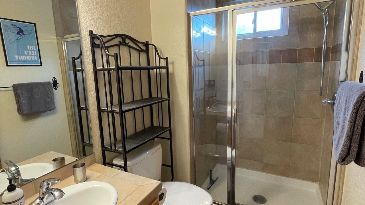 Photo of Bathroom in Drake
