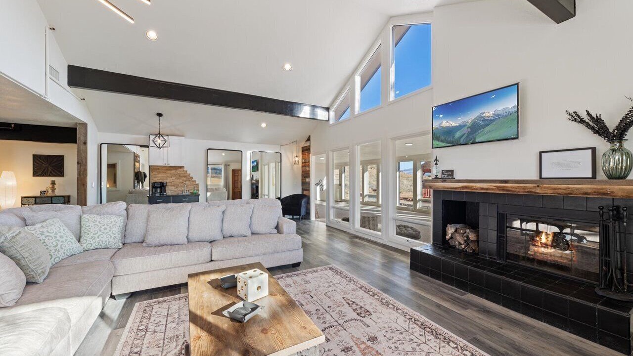 Photo of Livingroom in Montrose