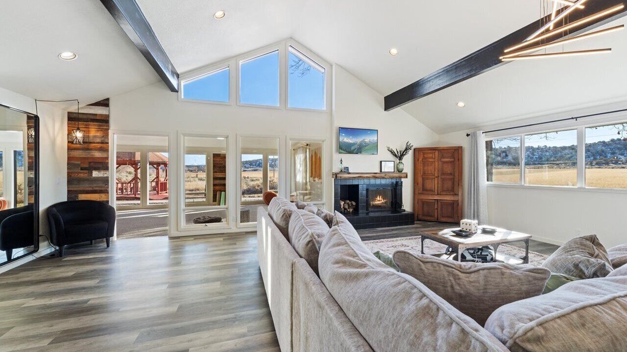 Photo of Livingroom in Montrose