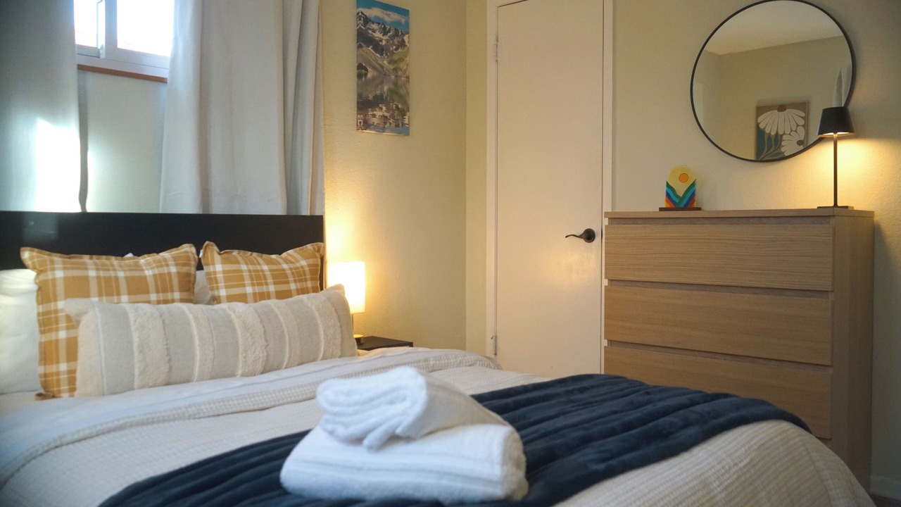 Photo of Bedroom in Applewood Villages