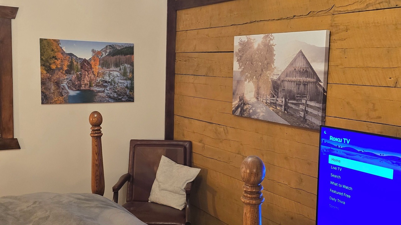 Photo of Bedroom in Twin Lakes