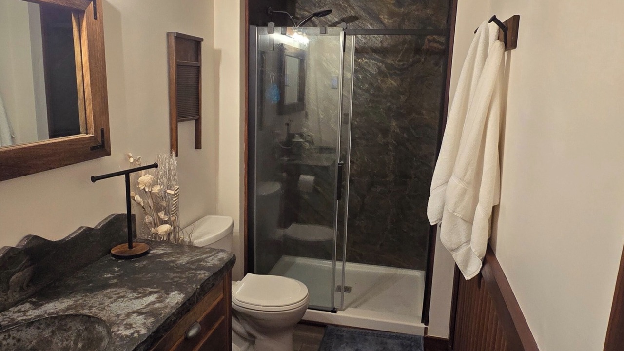Photo of Bathroom in Twin Lakes
