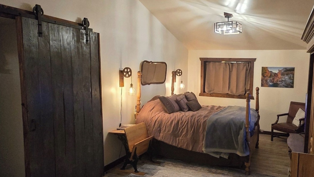 Photo of Bedroom in Twin Lakes