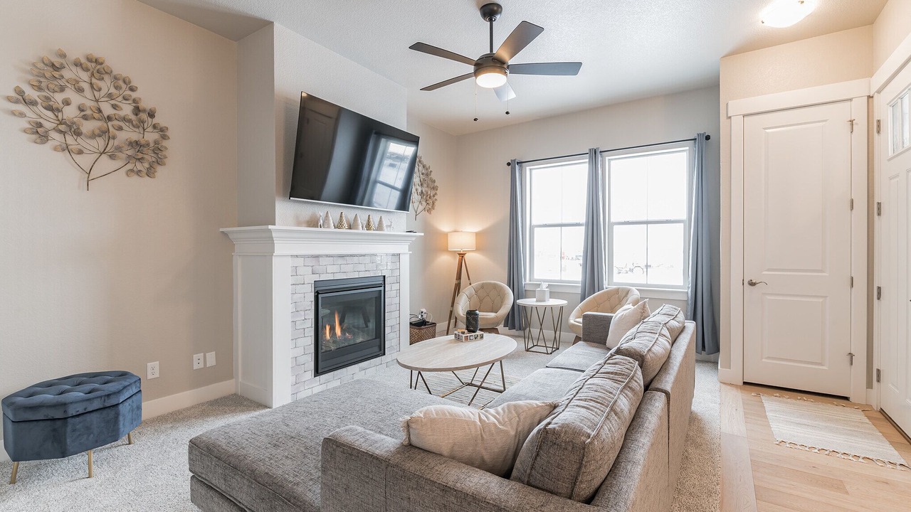 Photo of Livingroom in Loveland