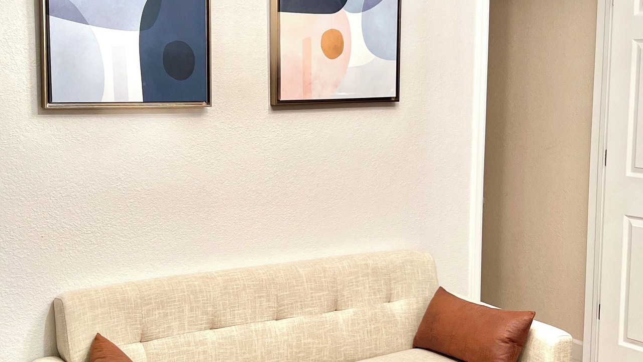 Photo of Livingroom in Dam East - West