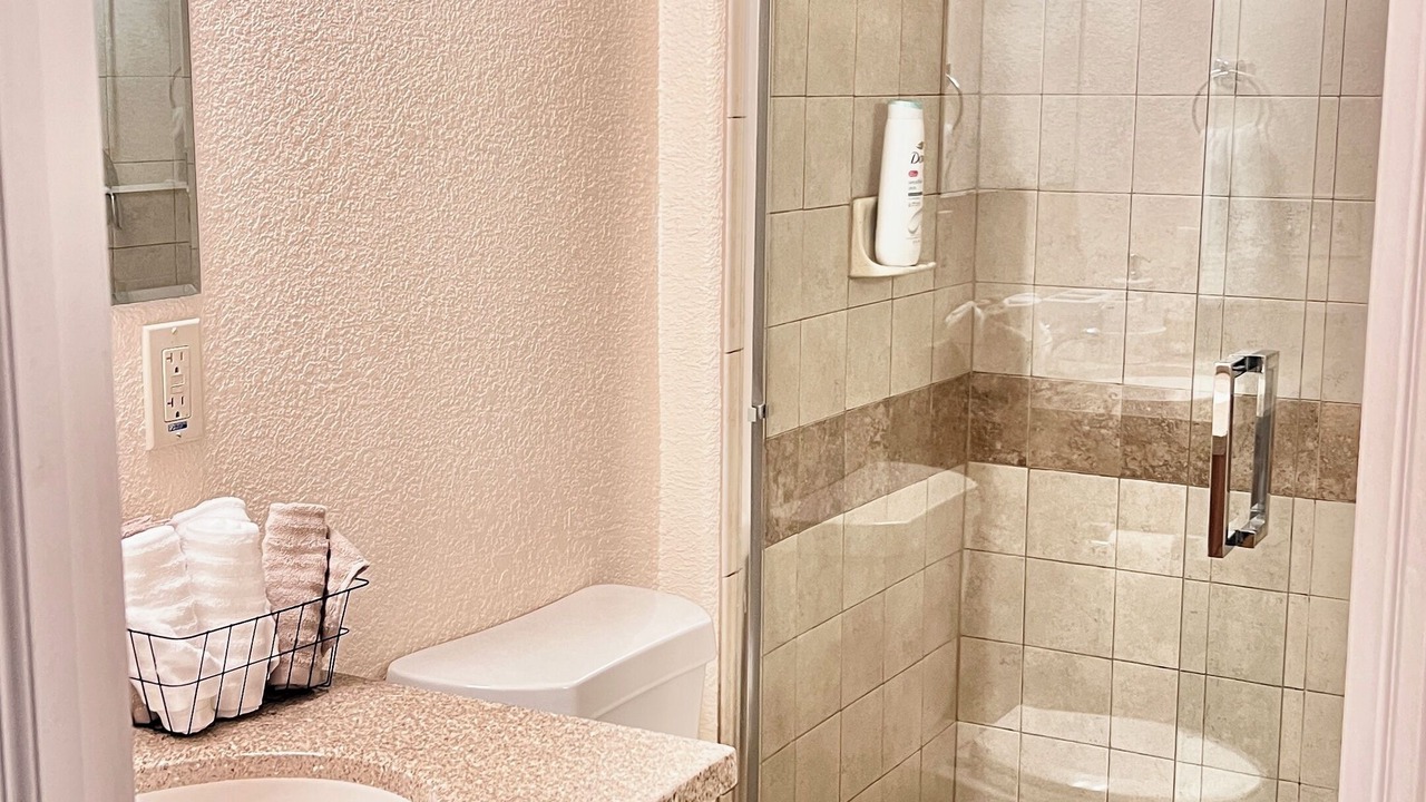 Photo of Bathroom in Dam East - West