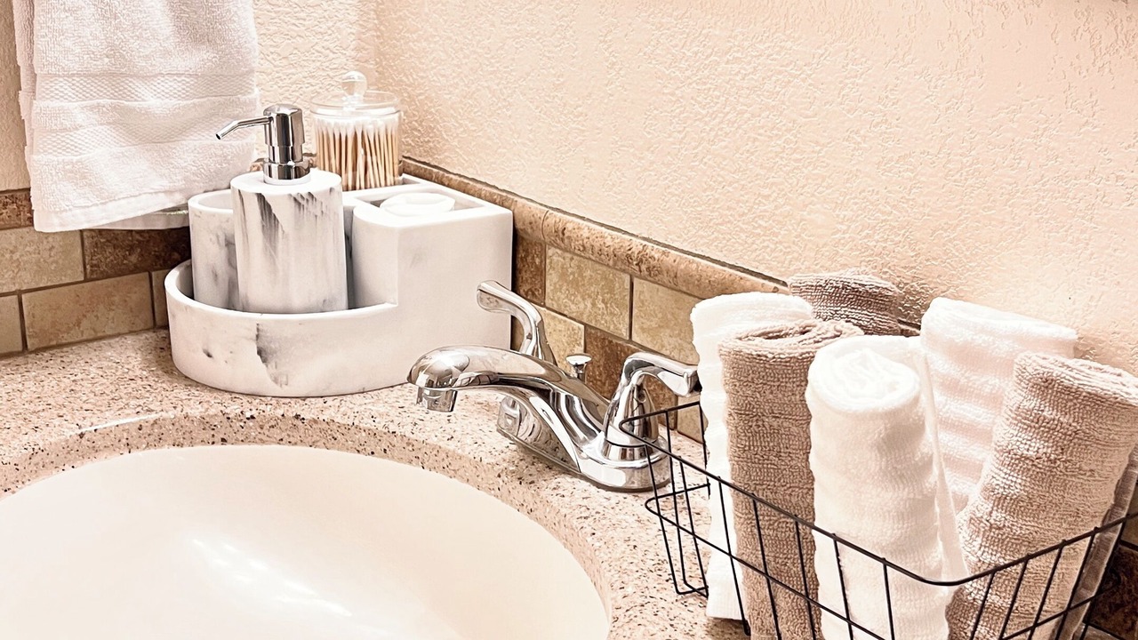 Photo of Bathroom in Dam East - West