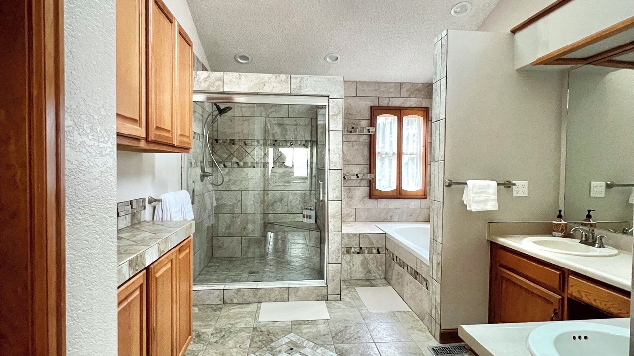 Photo of Bathroom in Dam East - West