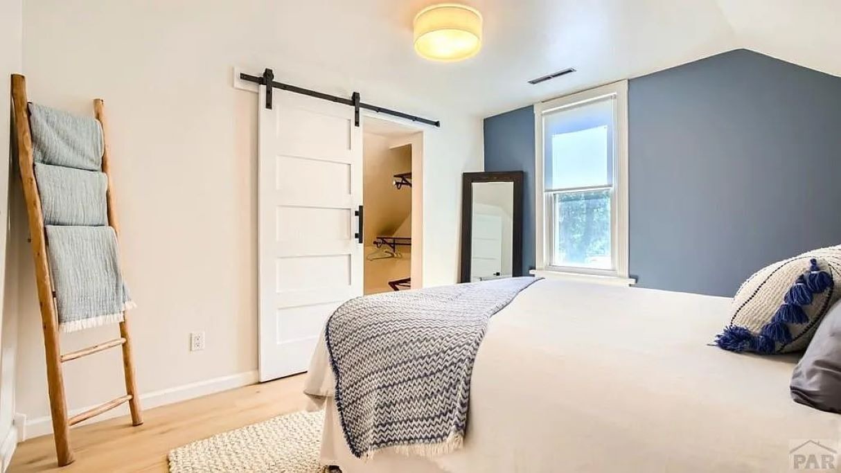 Photo of Bedroom in Pleasant Valley