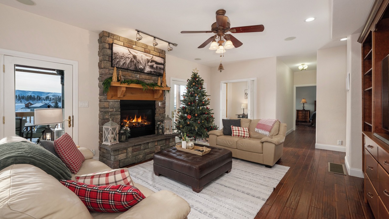 Photo of Livingroom in Granby