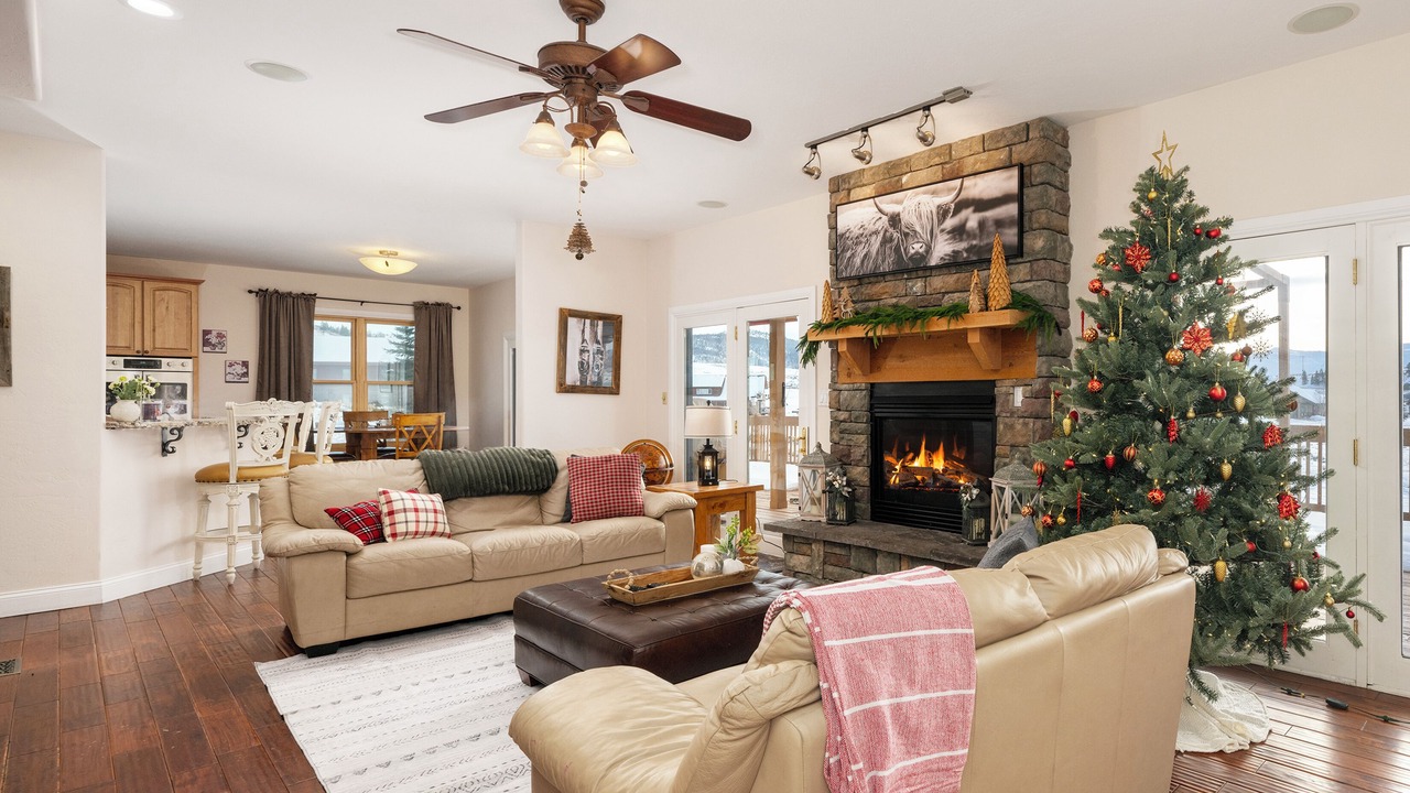 Photo of Livingroom in Granby