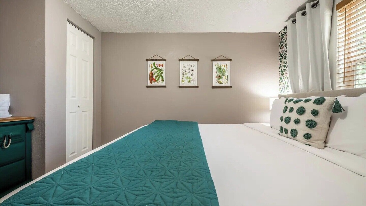 Photo of Bedroom in Old North End