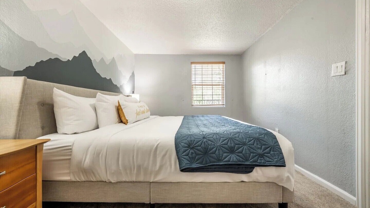 Photo of Bedroom in Old North End