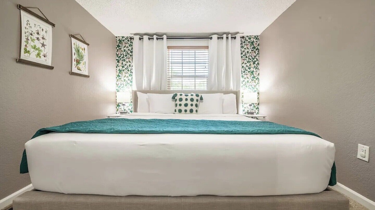 Photo of Bedroom in Old North End