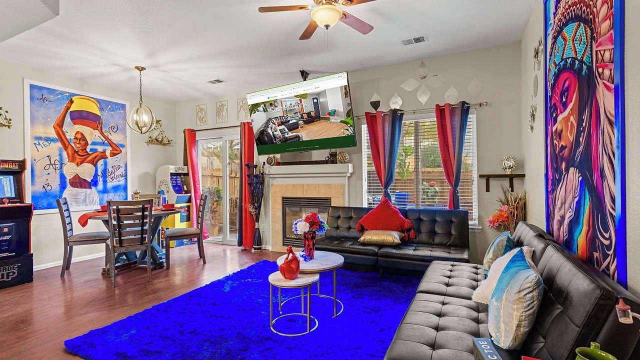 Photo of Livingroom in Thornton