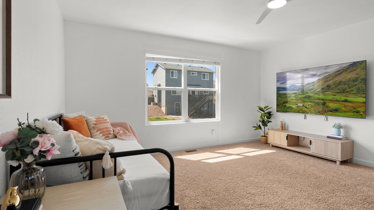 Photo of Livingroom in Security-Widefield