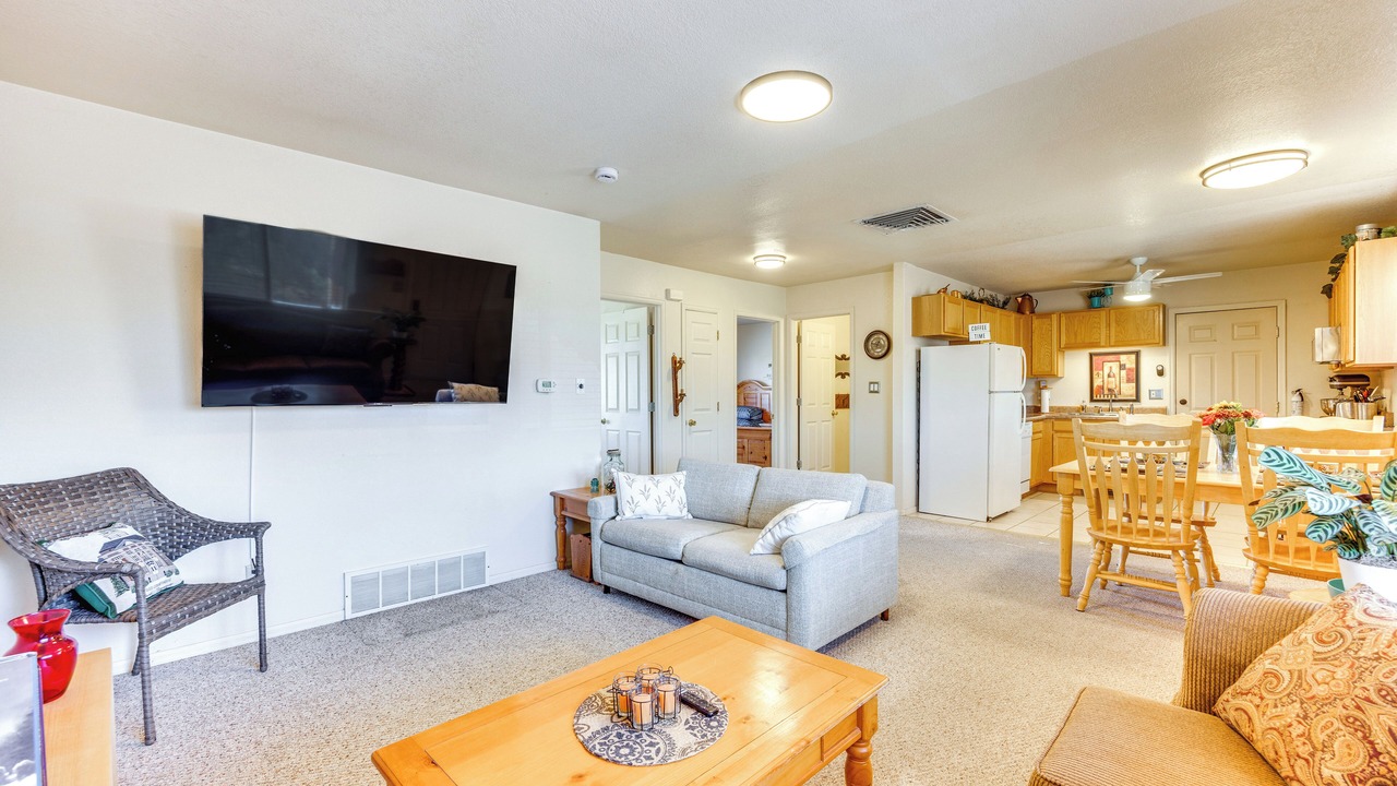 Photo of Livingroom in Pueblo West