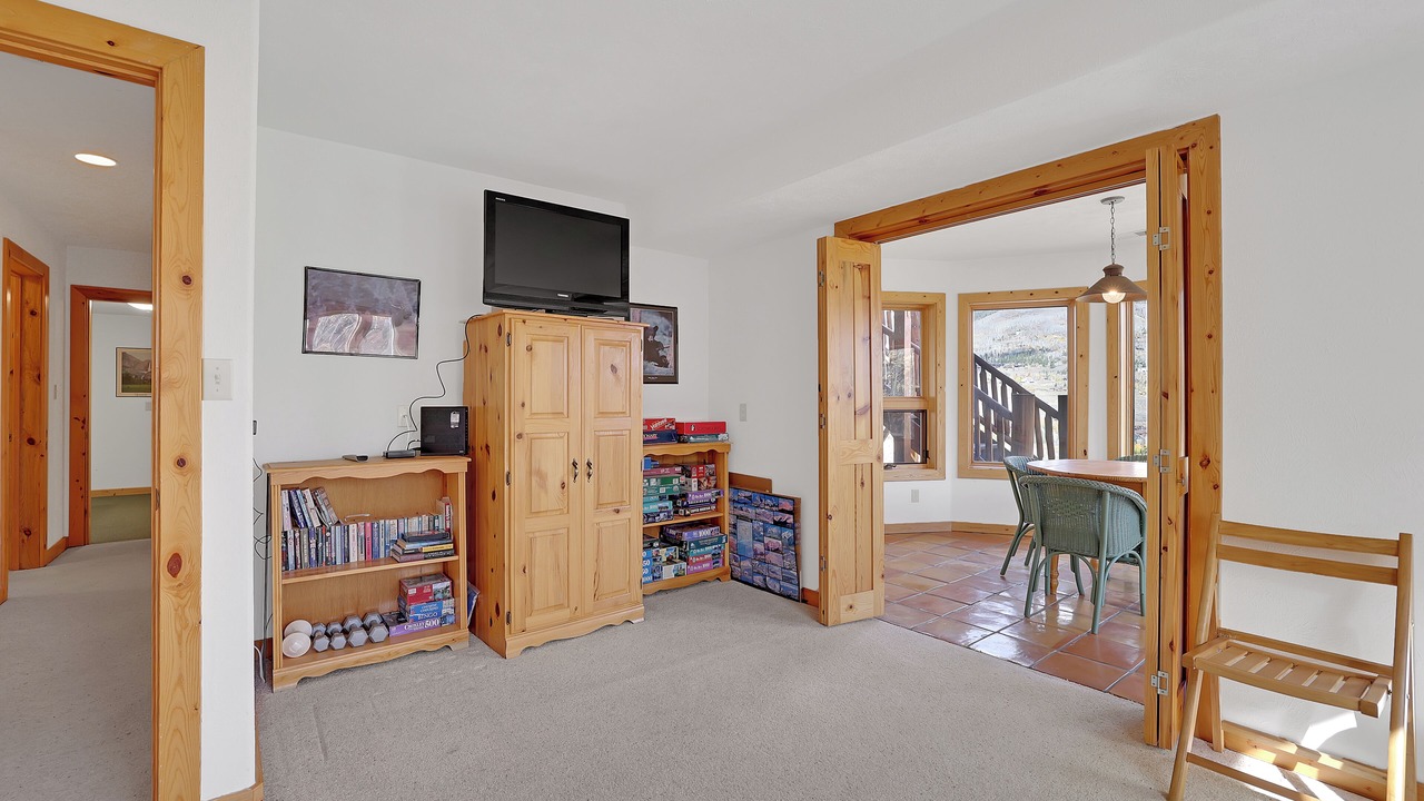 Photo of Bedroom in Three Peaks