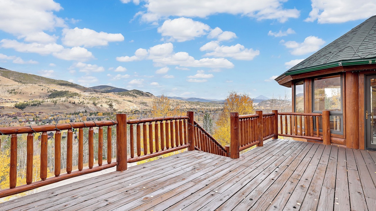 Photo of Outdoor in Three Peaks